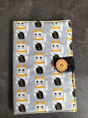 Protège carnet de santé chat/chien maneki neko jaune