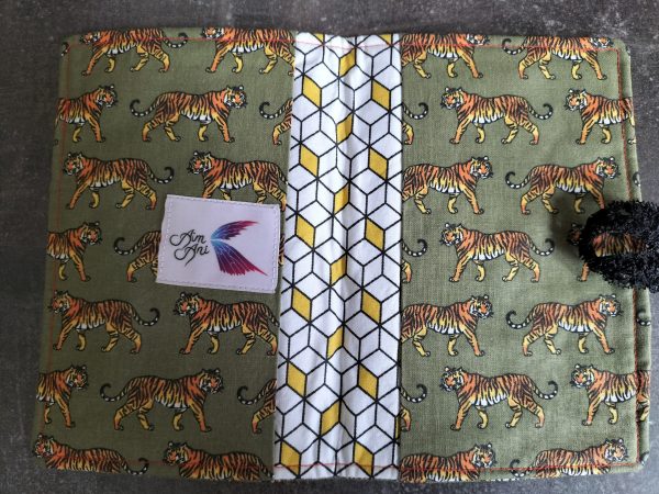 Protège carnet de santé tigre – Image 2